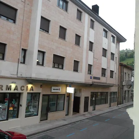 La * Tineo